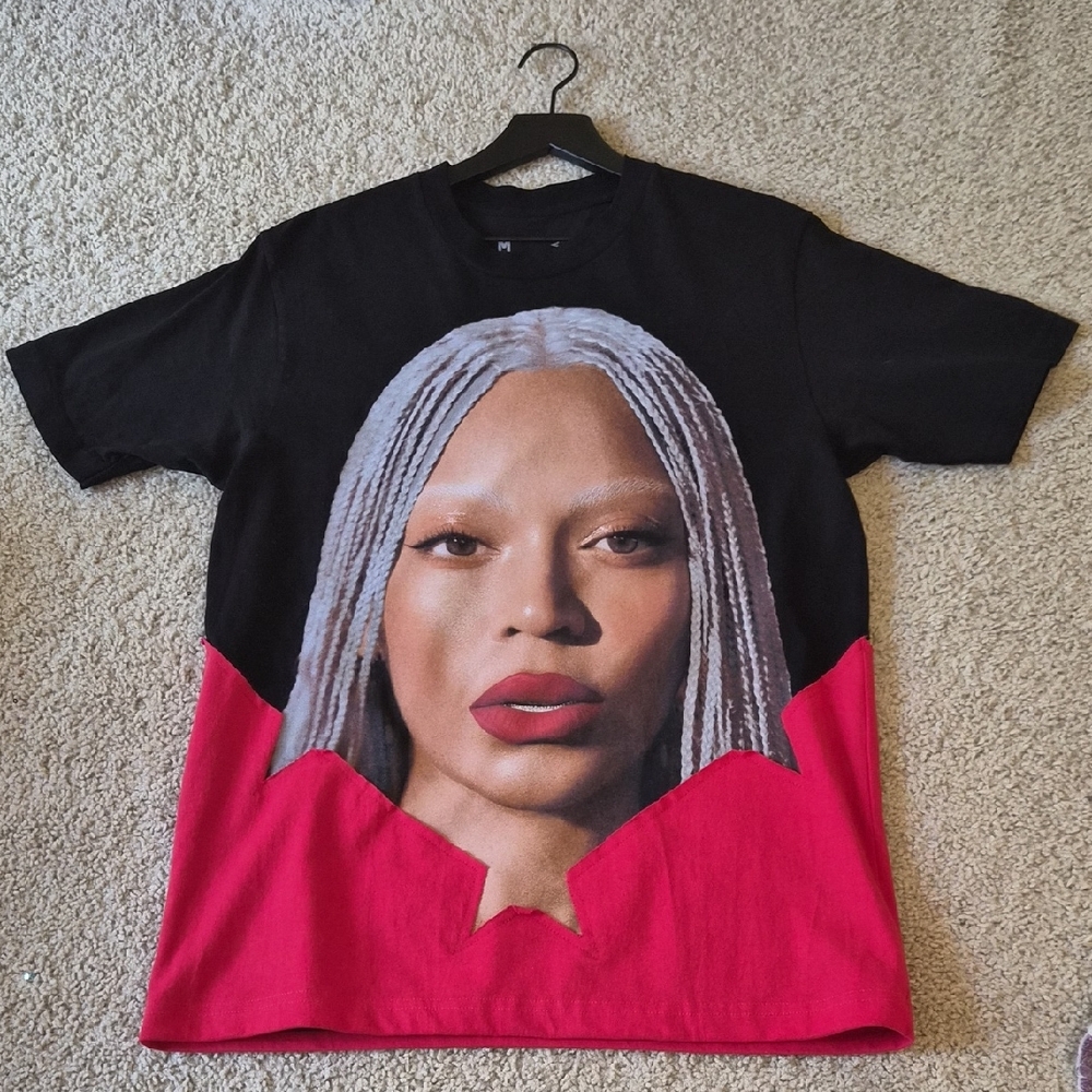 Black and Red Graphic Short Sleeve Tee